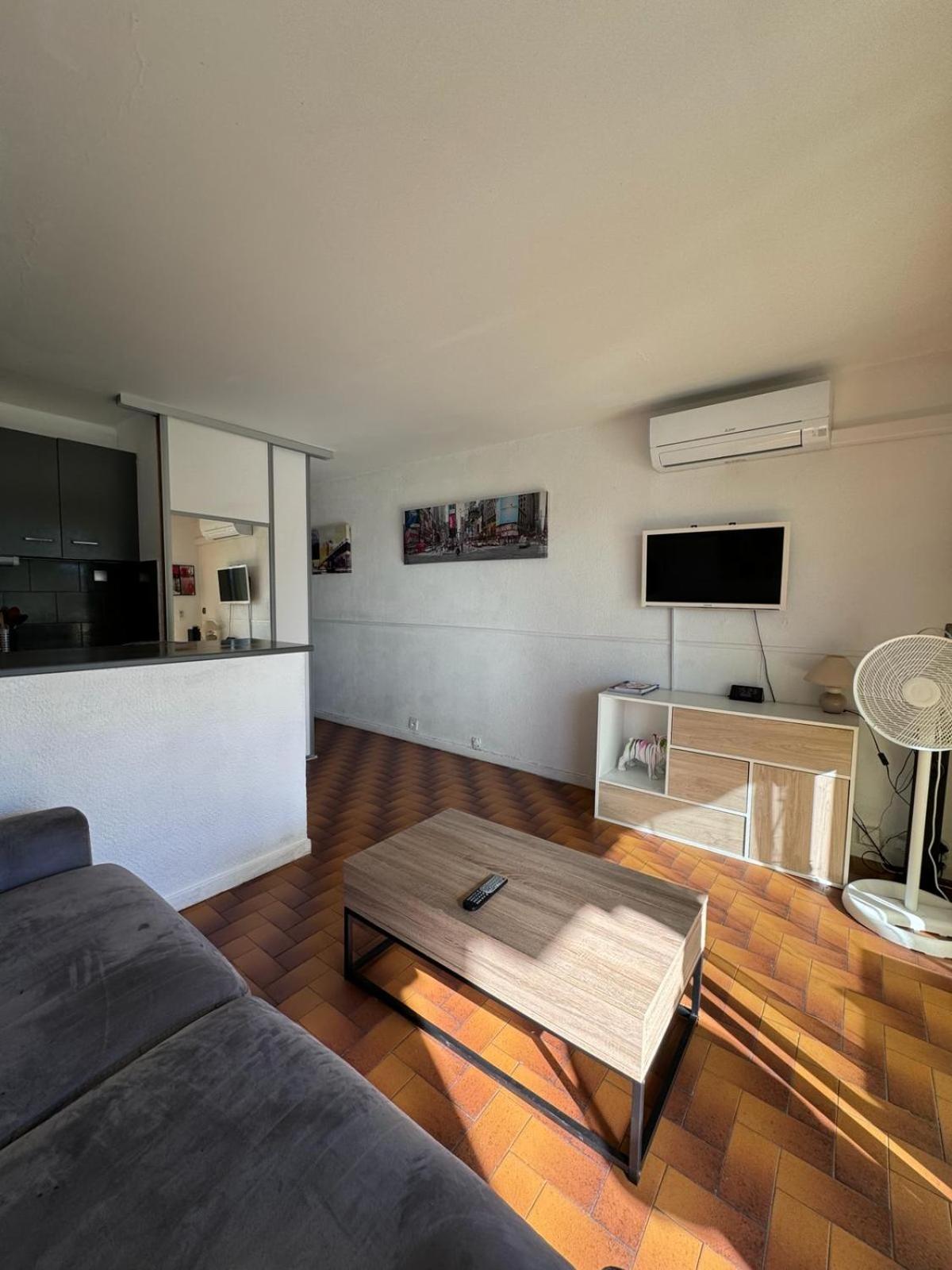 Beau Studio Climatise Face A La Mer La Ciotat Zewnętrze zdjęcie